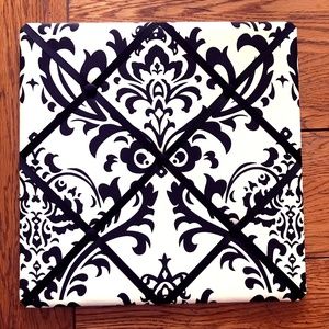 Damask Picture Decor